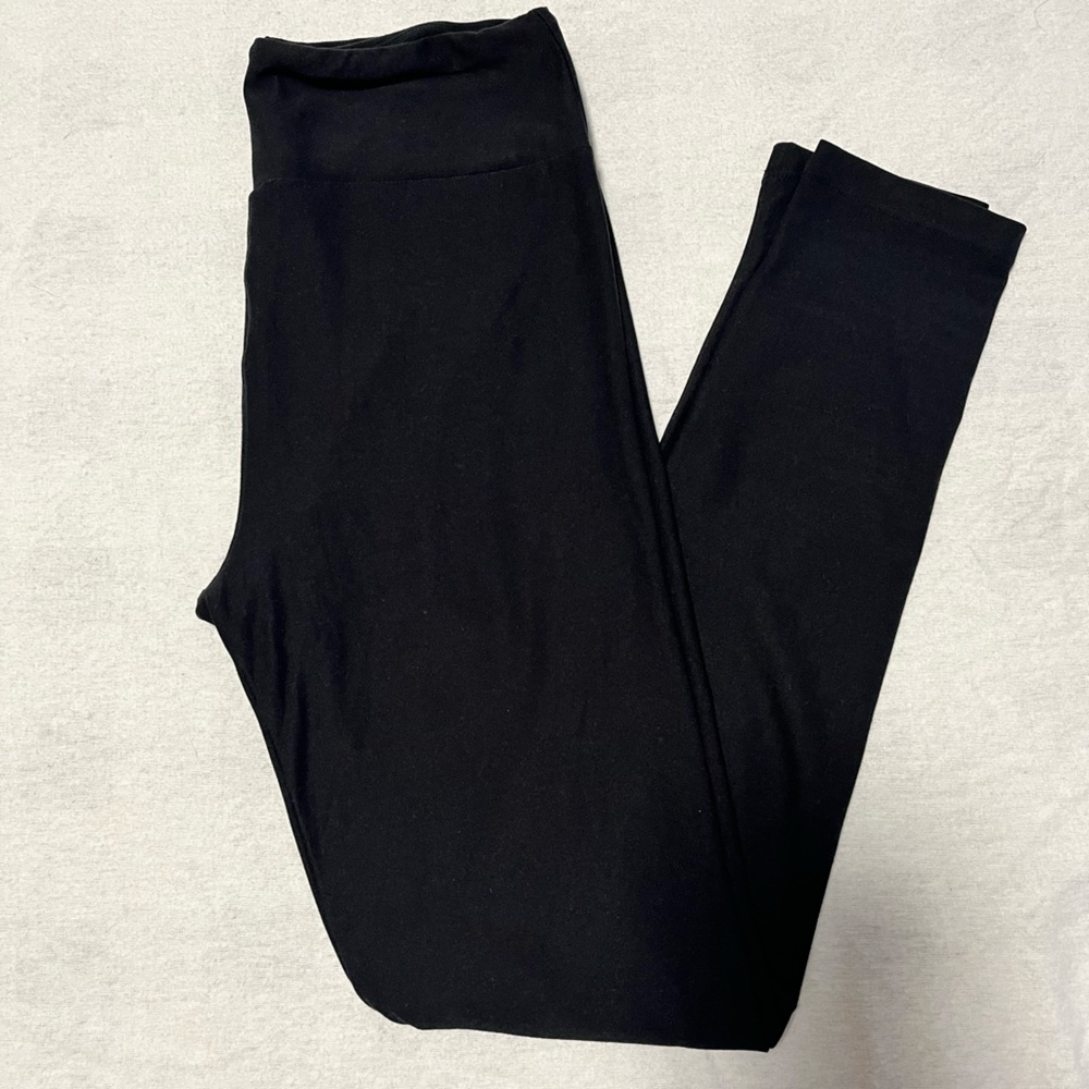 LulaRoe OS black legging